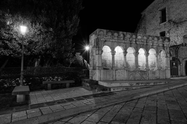 Isernia Molise Der Brunnen Der Brüderlichkeit Ist Nicht Nur Ein — Stockfoto