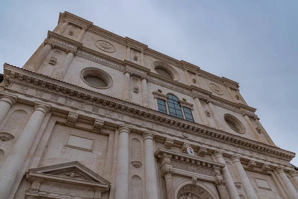 Aquila Abruzos Basílica San Bernardino Fue Construido Con Convento Adyacente — Foto de Stock