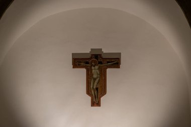 Teano, Campania, İtalya. San Clemente Katedrali. Giovanni Barrile 'e atfedilen haç (1330)