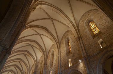 Veroli, Frosinone, Lazio. Casamari Manastırı. Cistercian Gothic mimarisinin en önemli İtalyan manastırlarından biridir. 1203 'te inşa edildi ve 1217' de kutsandı..