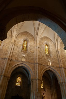 Veroli, Frosinone, Lazio. Casamari Manastırı. Cistercian Gothic mimarisinin en önemli İtalyan manastırlarından biridir. 1203 'te inşa edildi ve 1217' de kutsandı..