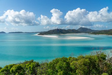 Avustralya 'daki WhitSunday Adaları' nın beyaz plajı.