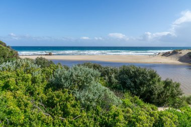 Split Point Deniz Feneri, Aireys Körfezi 'ne yakın bir deniz feneridir.