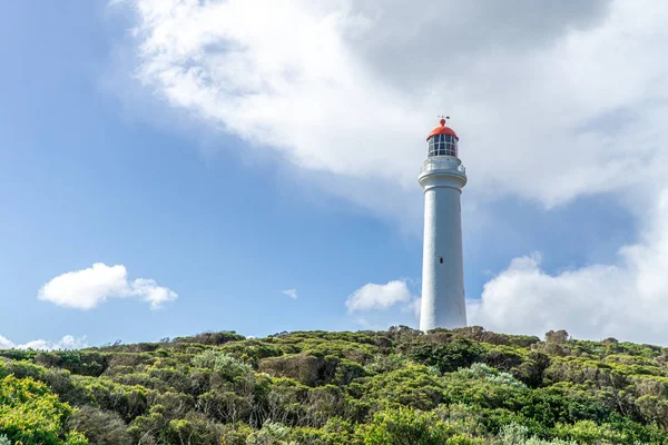 Faro de Split Point es un faro cerca de la entrada de Aireys — Foto de Stock