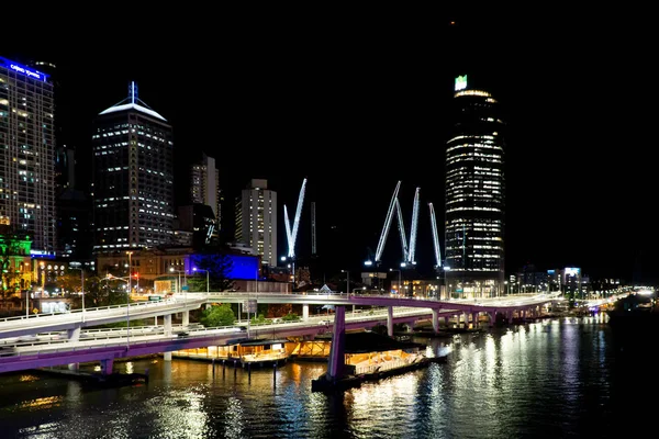 Brisbane, hoofdstad van de Australische staat Queensland, is a la — Stockfoto