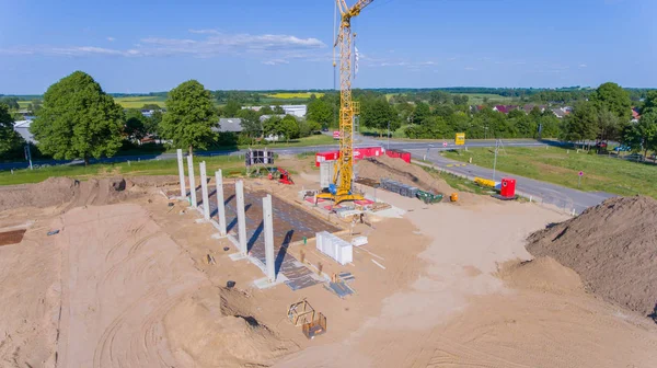 Drone bilder av en stor byggarbetsplats där en fabrik bui — Stockfoto