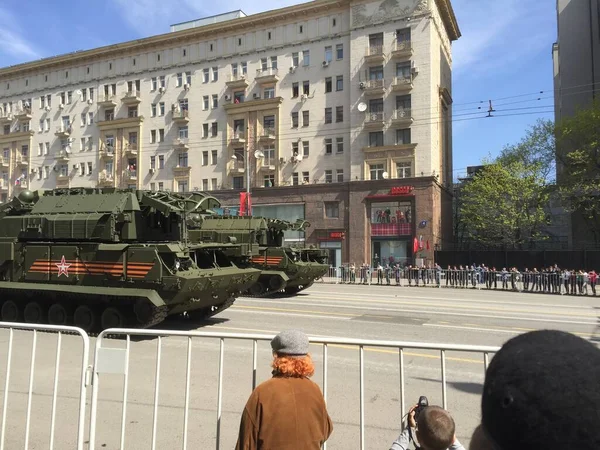 Ulicach Moskwy Odbywa Się Wielka Parada Wojskowa — Zdjęcie stockowe