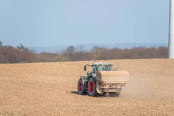 Tractor Loaded Seed Delivers Seed — Stock Photo, Image