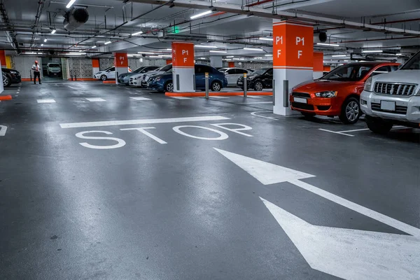 Parking Plan Intérieur Parking Multi Étages Parking Souterrain Avec Voitures — Photo
