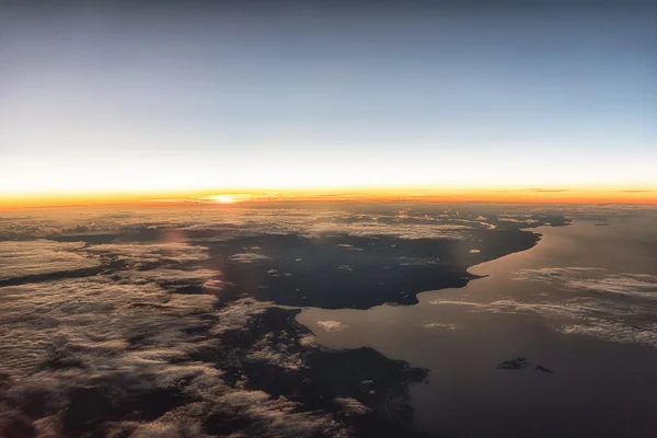 000 Feet Enroute Avrupa Bir Yolcu Uçağı Üzerinde Güneş Doğarken — Stok fotoğraf