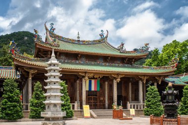 Fujian, Çin - 27 Mayıs 2016: Güney Putuo Temple(Nanputuo Temple). ünlü bir tarihi sitesini Xiamen, Fujian, Çin.
