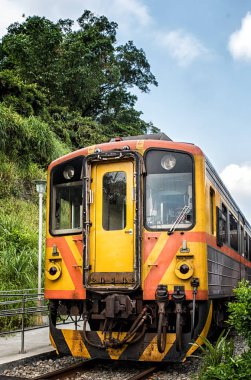 Taipei, Tayvan yakınlarındaki Shifen kasabada tren