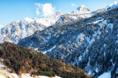Avusturya'da Dağları'nın harika kış manzarası