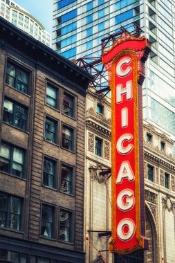 Tarihi Chicago tiyatro dışında büyük işareti