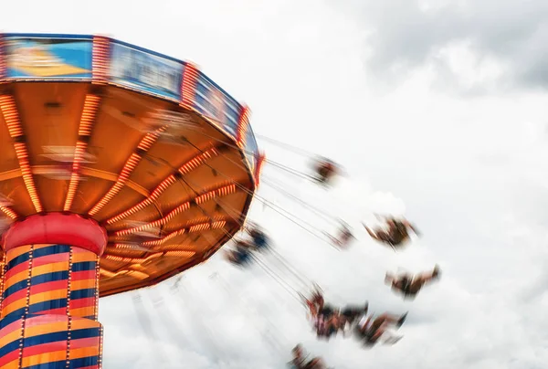 A Chairoplane spinning — Stock Photo, Image