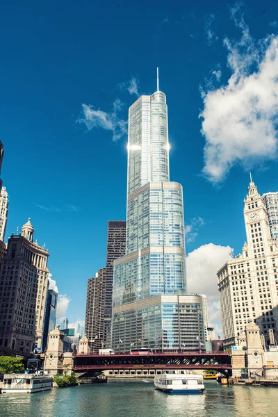 Városképet gazdagító épületnek szánták Chicago (Illinois) — Stock Fotó