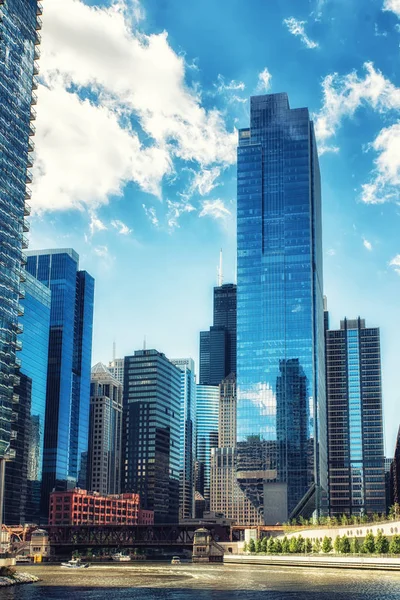 Városképet gazdagító épületnek szánták Chicago, Illinios, Amerikai Egyesült Államok — Stock Fotó