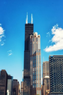 Willis Tower ile Chicago şehir manzarası