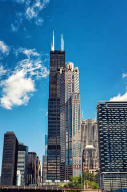 Willis Tower ile Chicago şehir manzarası
