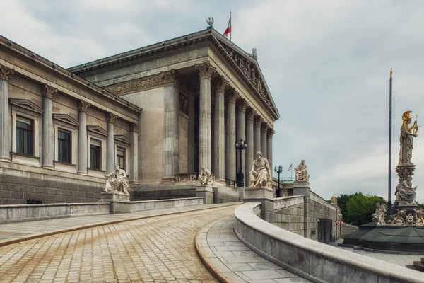 Rakouský parlament, budova ve Vídni — Stock fotografie