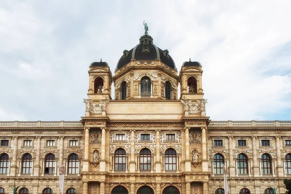 Fasada Muzeum historii sztuki w Wiedniu — Zdjęcie stockowe