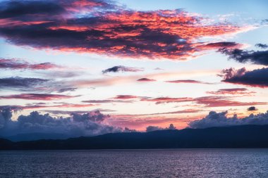 Güzel yaz günbatımı Ohri Gölü, Makedonya