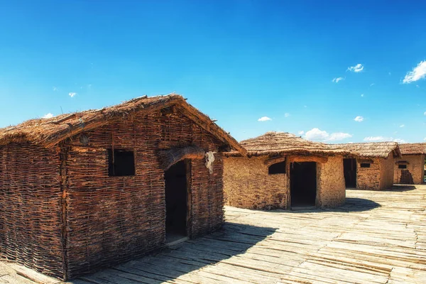 Asentamiento prehistórico de Palafitte Plocha Mikov Grad, Lago Ohrid — Foto de Stock