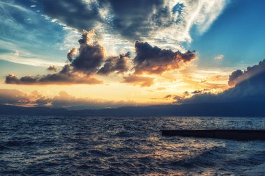 Ohri Gölü, Makedonya üzerinden günbatımı