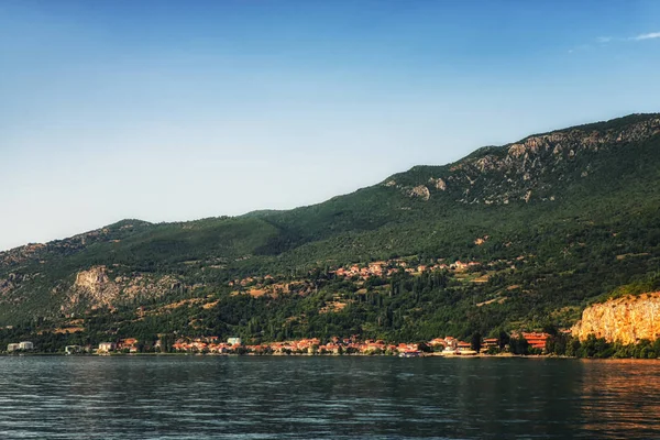 Wspaniały widok na jezioro Ochryda, Macedonia — Zdjęcie stockowe