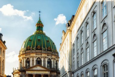 Frederik'ın kilise kubbe (Danca: Frederiks Kirke) f