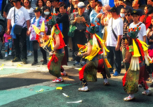 Taiwan Taipei religious festival procession figures — Stock Photo, Image