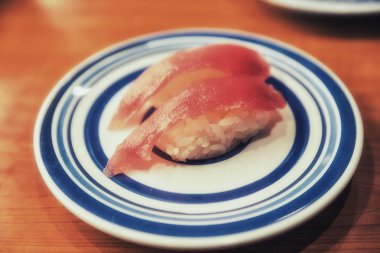 Ton balığı/Maguro suşi 