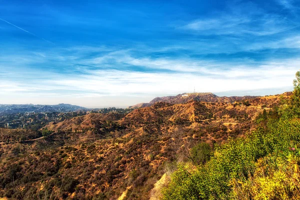 晴れた日にはハリウッド サインと丘のロサンゼルス カリフォルニア州 アメリカ合衆国 2018 ビュー — ストック写真