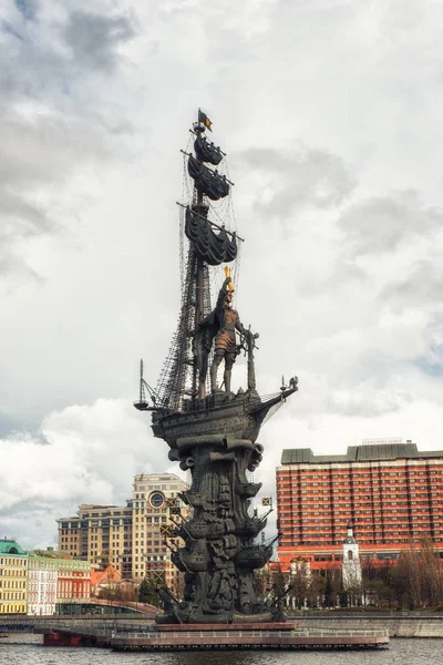 Pedro, a Grande Estátua Cidade de Moscou Rússia — Fotografia de Stock