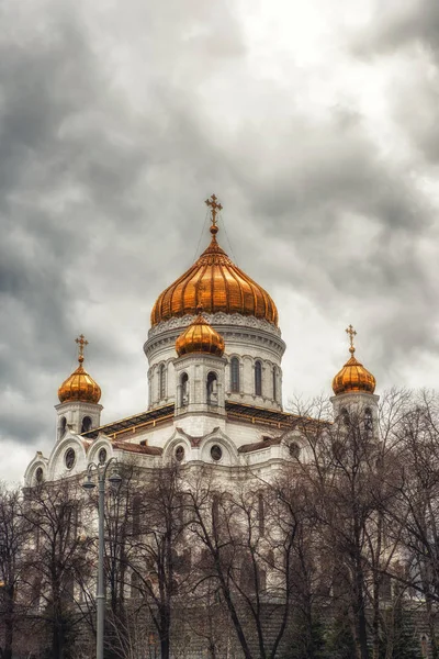 De kathedraal van Christus de Verlosser in Moskou, Rusland — Stockfoto