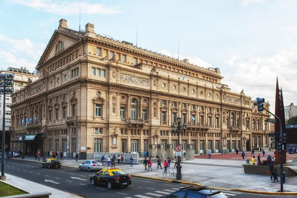 Exteriör av historiska Colon Theater i Buenos Aires, Argentina — Stockfoto