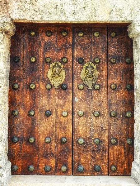 Close-up of old doors Cartagena, Colombia — Stock Photo, Image