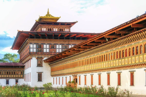 Paro Dzong Fortaleza Medieval Monasterio Budista Del Siglo Xvi Muestra —  Fotos de Stock