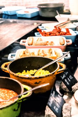 Hong Kong 'da lüks bir otelde kahvaltı büfesi..