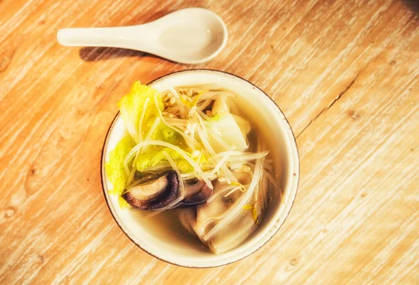 Fideos Chinos Tradicionales Sopa Con Verduras —  Fotos de Stock