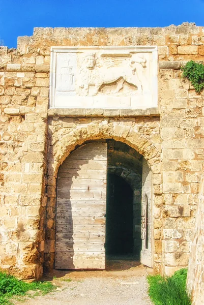 Entrance Citadel Built Protect Famagusta Harbour Winged Lion Mark Sculpture — Stock Photo, Image