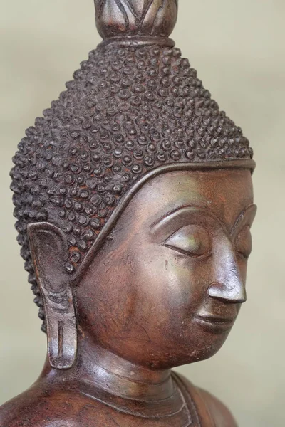 Belle Statue Bouddha Dans Temple Antique — Photo