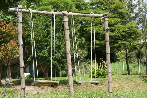 Colpo Scenico Oscillazione Bambù Trapezio — Foto Stock