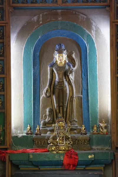 Vacker Buddha Staty Forntida Tempel — Stockfoto