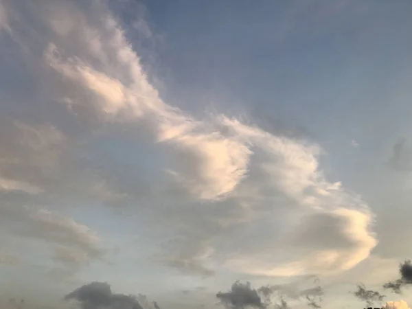 Natursköna Skott Moln Himmelsblå Himmel — Stockfoto