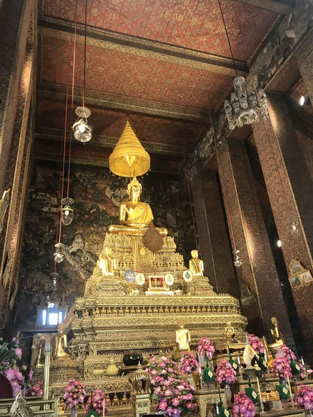 Estatua Buda Oro Interior Del Templo —  Fotos de Stock