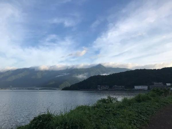 Scenic Shot Mountain Lake Cloudy Day — Stock Photo, Image