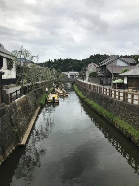 Μικρό Κανάλι Στην Παλιά Πόλη Κιότο Ιαπωνία — Φωτογραφία Αρχείου