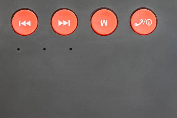 Botão de símbolo em mini alto-falante Bluetooth — Fotografia de Stock