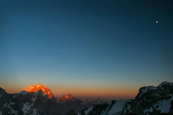 Dağlarda gün batımı, Fann dağları, Tacikistan
